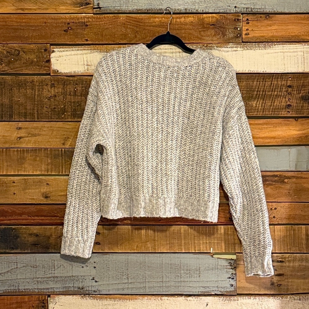 American Eagle Gray Knit Sweater - Picture 4 of 5